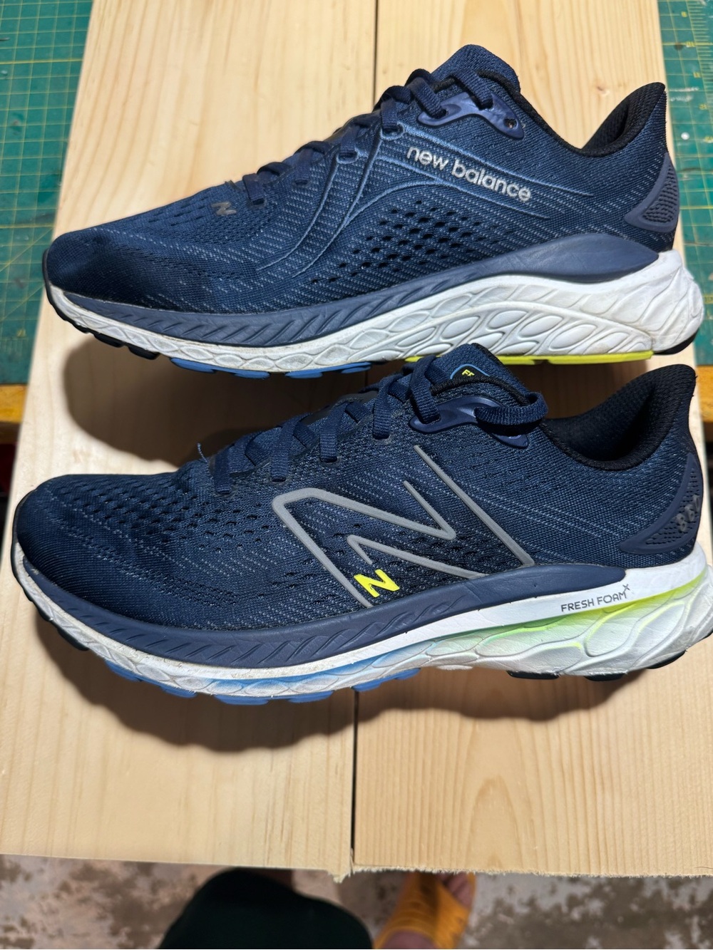 New Balance Fresh Foam X 860v12 Navy Blue/Yellow Running Shoes Size 9